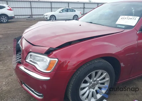 2012 Chrysler 300 из США, поврежденный, VIN 2C3CCAAG8CH198725